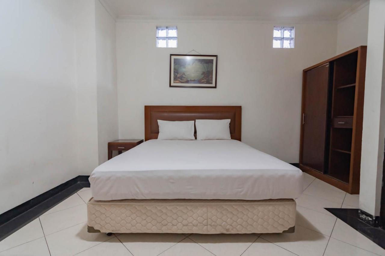 Reddoorz Plus At Buah Batu Бандунг Экстерьер фото