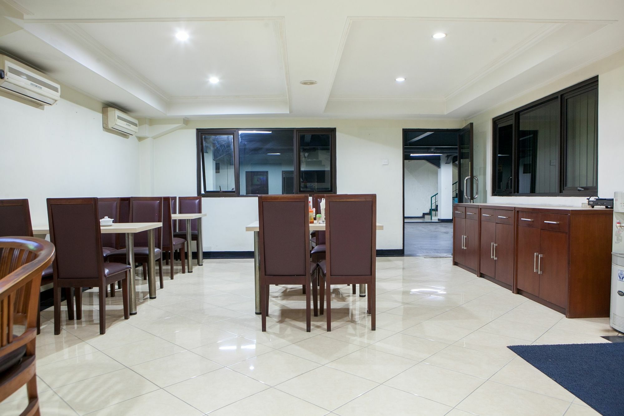 Reddoorz Plus At Buah Batu Бандунг Экстерьер фото